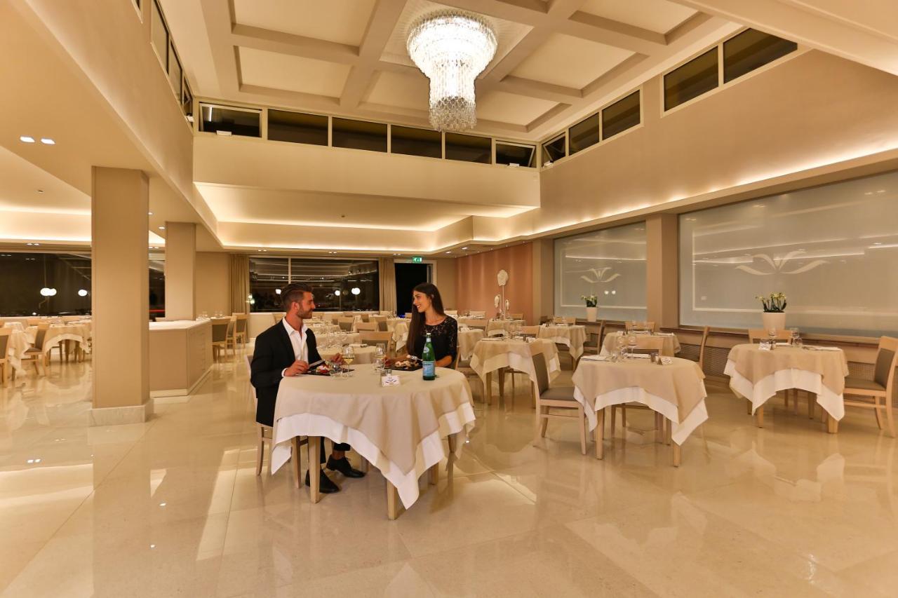 Hotel Savoia Thermae & Spa (Adults Only) Abano Terme Exterior foto
